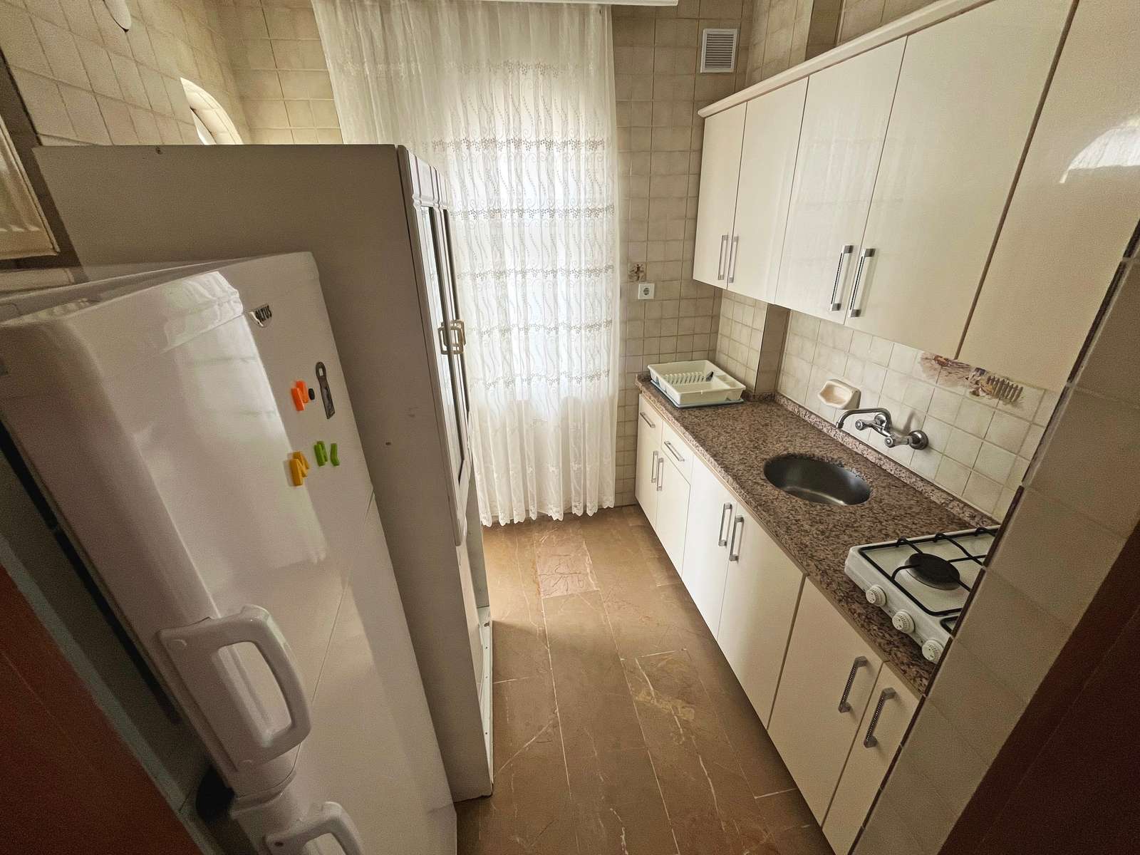 Altınoluk'ta Kiralık 2+1 Daire, Deniz Manzaralı, Eşyalı, Merkezi