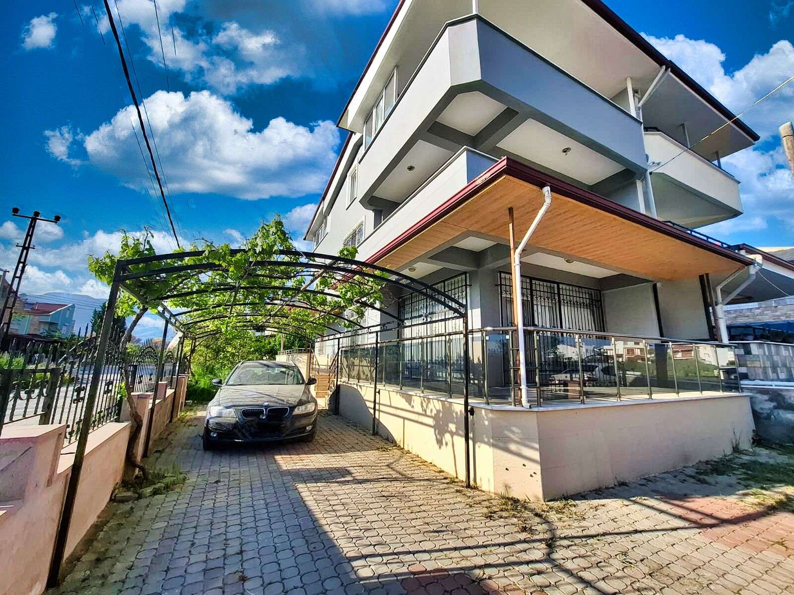 Müstakil ev 6+1 · Tahtakuşlar